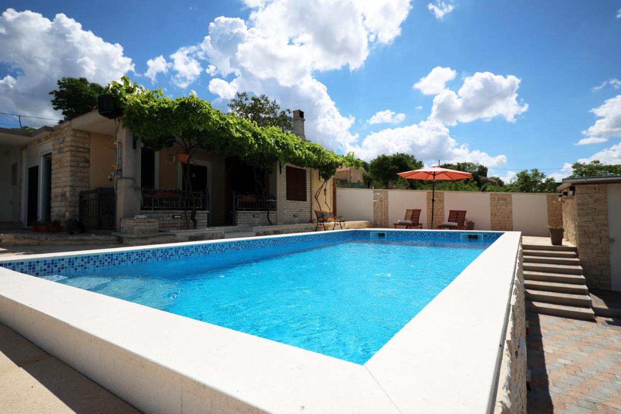 Country House Korlat Benkovac Esterno foto